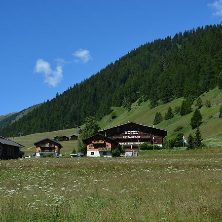 Hotel Restaurant Walliser Sonne Reckingen Buitenkant foto